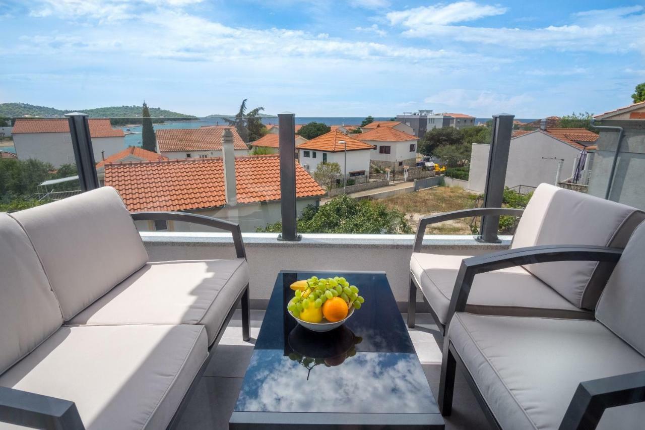 Luxury View Apartments Рогозница Екстериор снимка