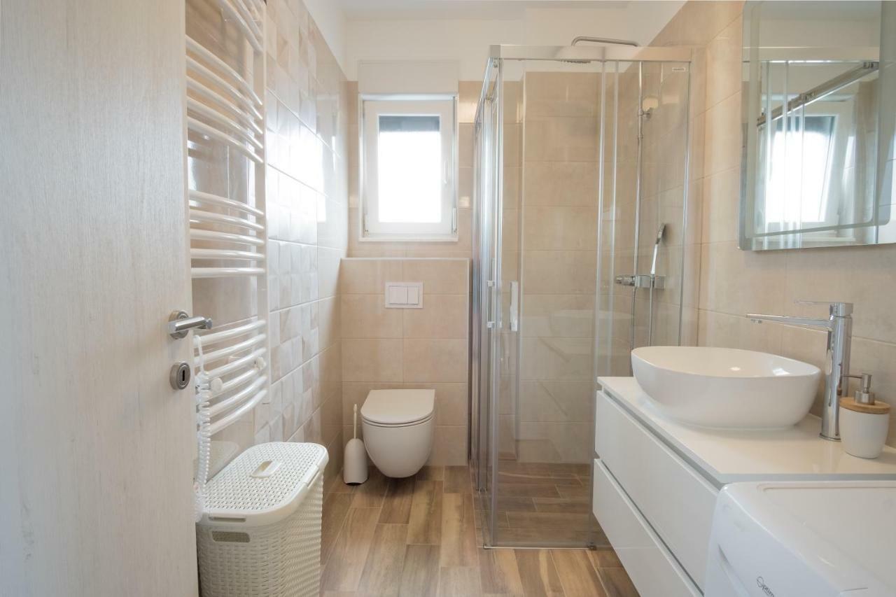 Luxury View Apartments Рогозница Екстериор снимка
