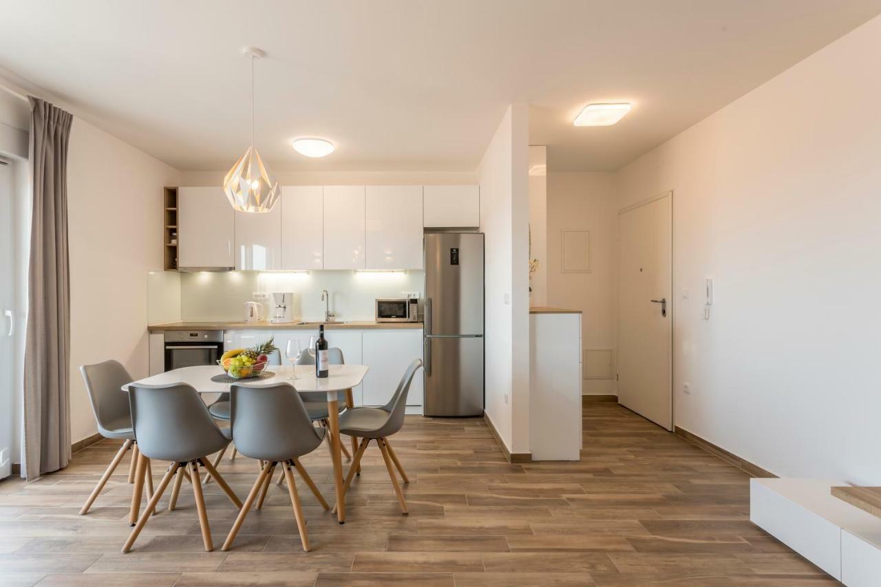 Luxury View Apartments Рогозница Екстериор снимка
