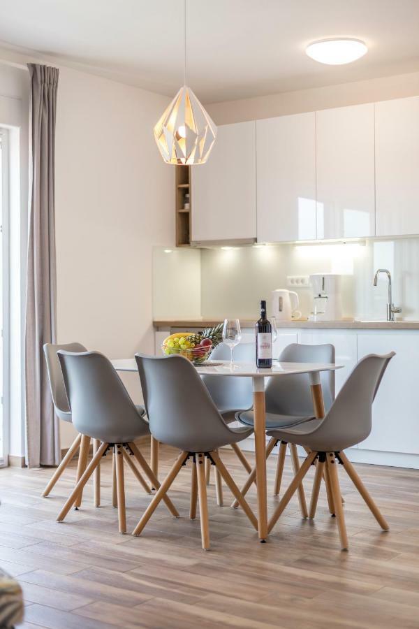 Luxury View Apartments Рогозница Екстериор снимка